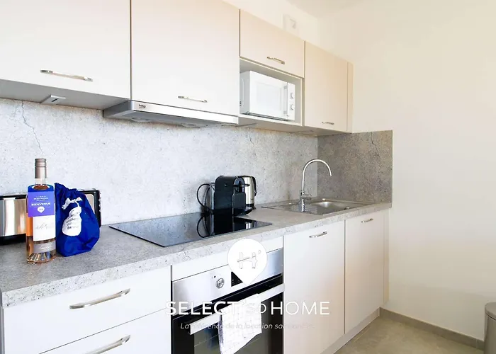 Select'sohome - Pour 6 Avec Vue Mer, Parking Privé Et Piscine à Saint-clair Au Lavandou - 180sud-b11 *